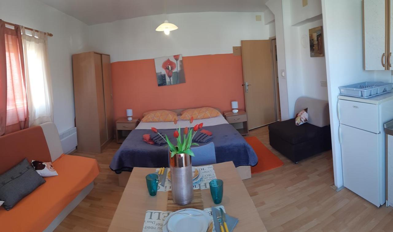 Apartments Lans Vodice Esterno foto