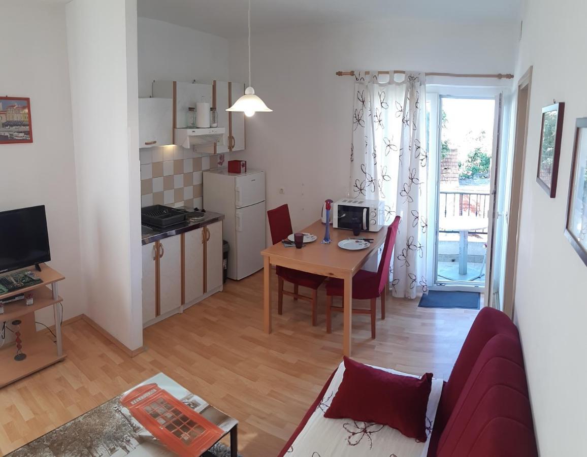 Apartments Lans Vodice Esterno foto