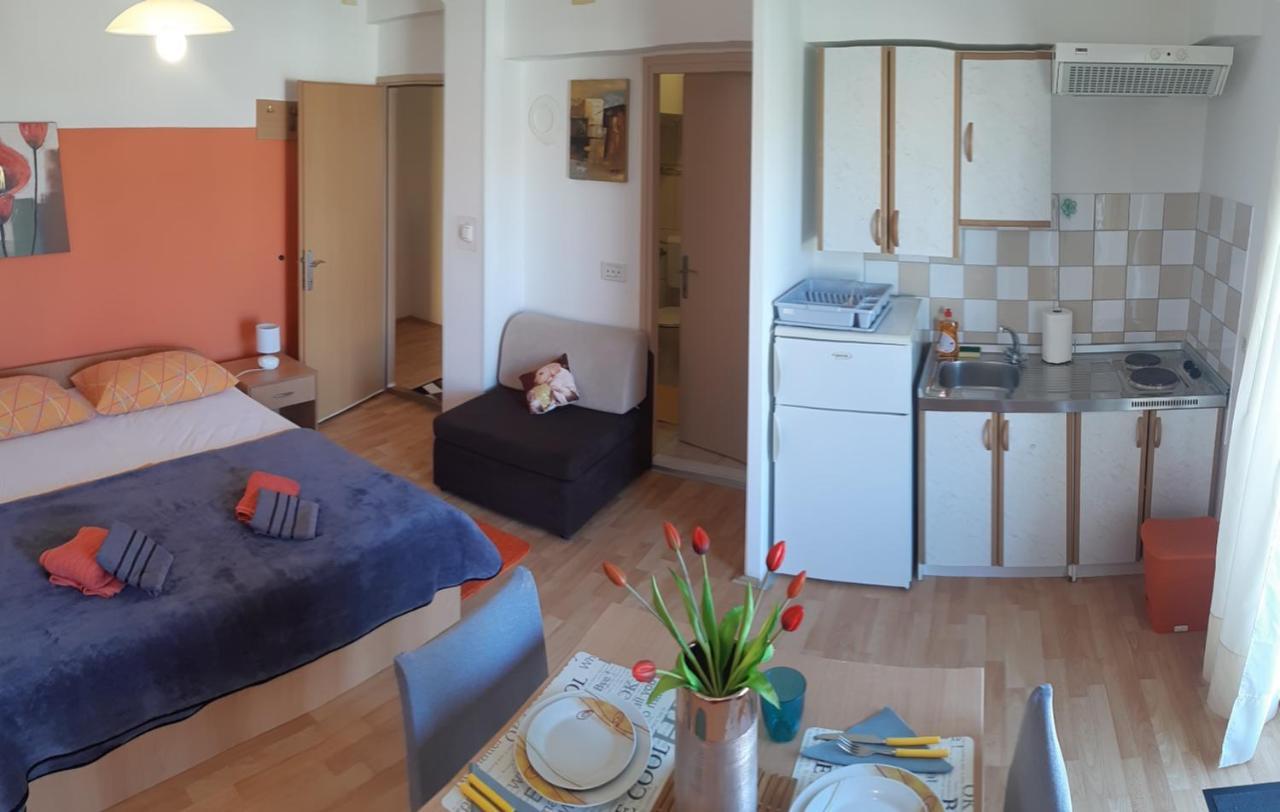 Apartments Lans Vodice Esterno foto