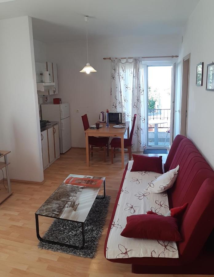 Apartments Lans Vodice Esterno foto