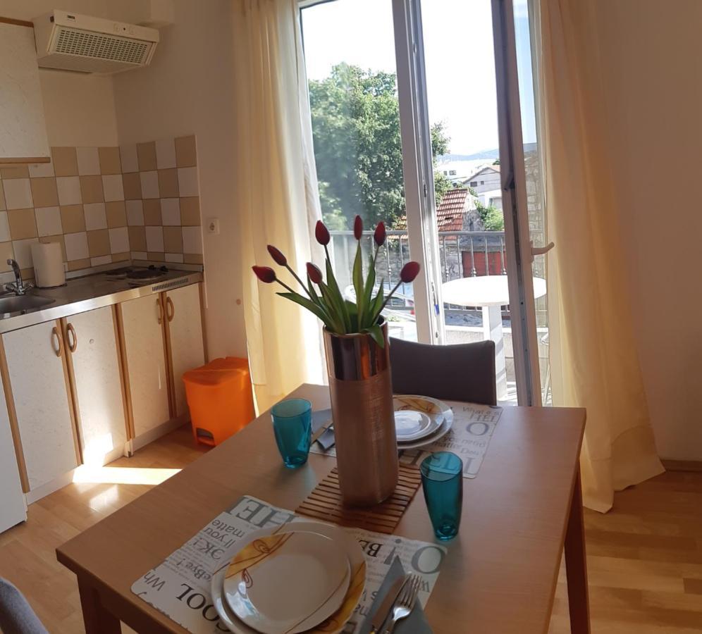 Apartments Lans Vodice Esterno foto