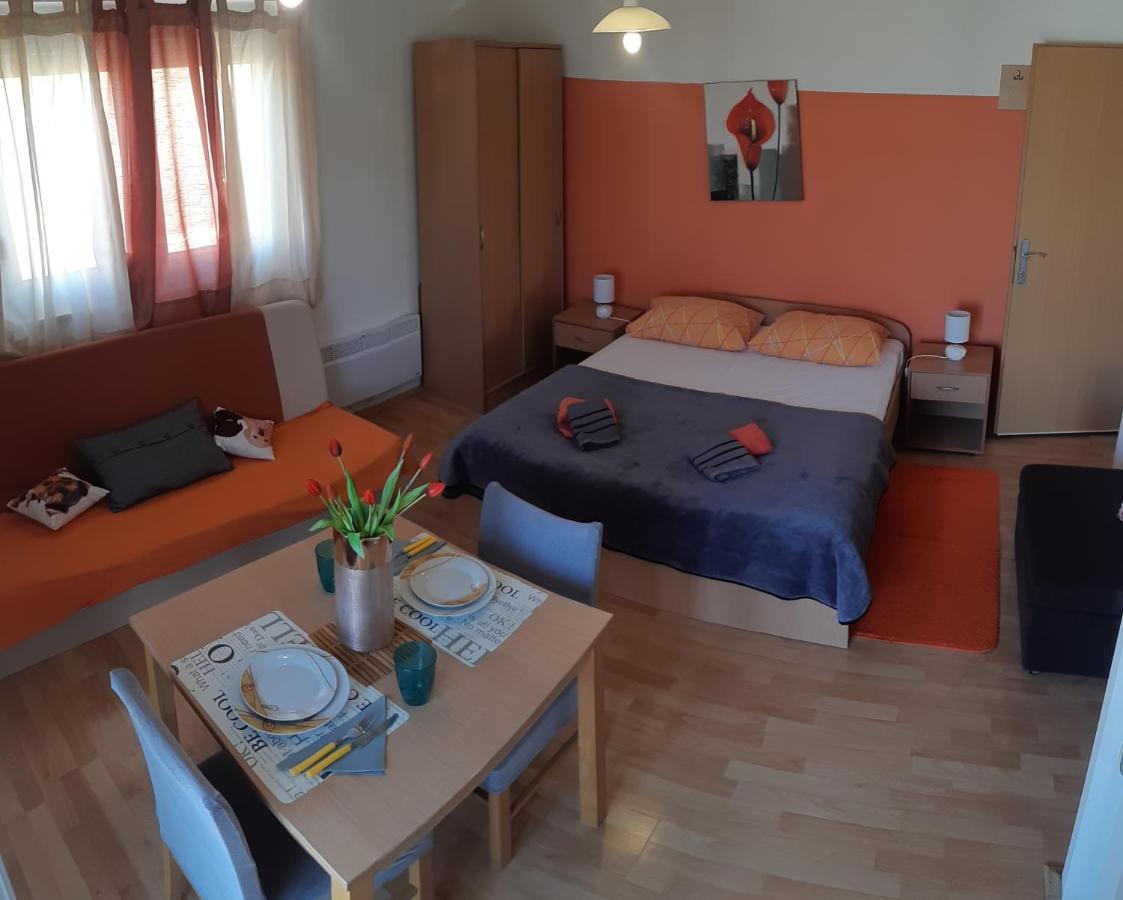 Apartments Lans Vodice Esterno foto