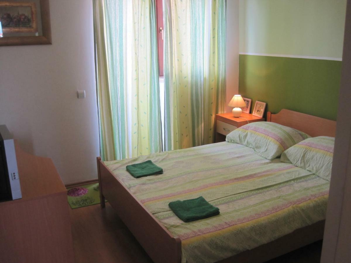 Apartments Lans Vodice Esterno foto