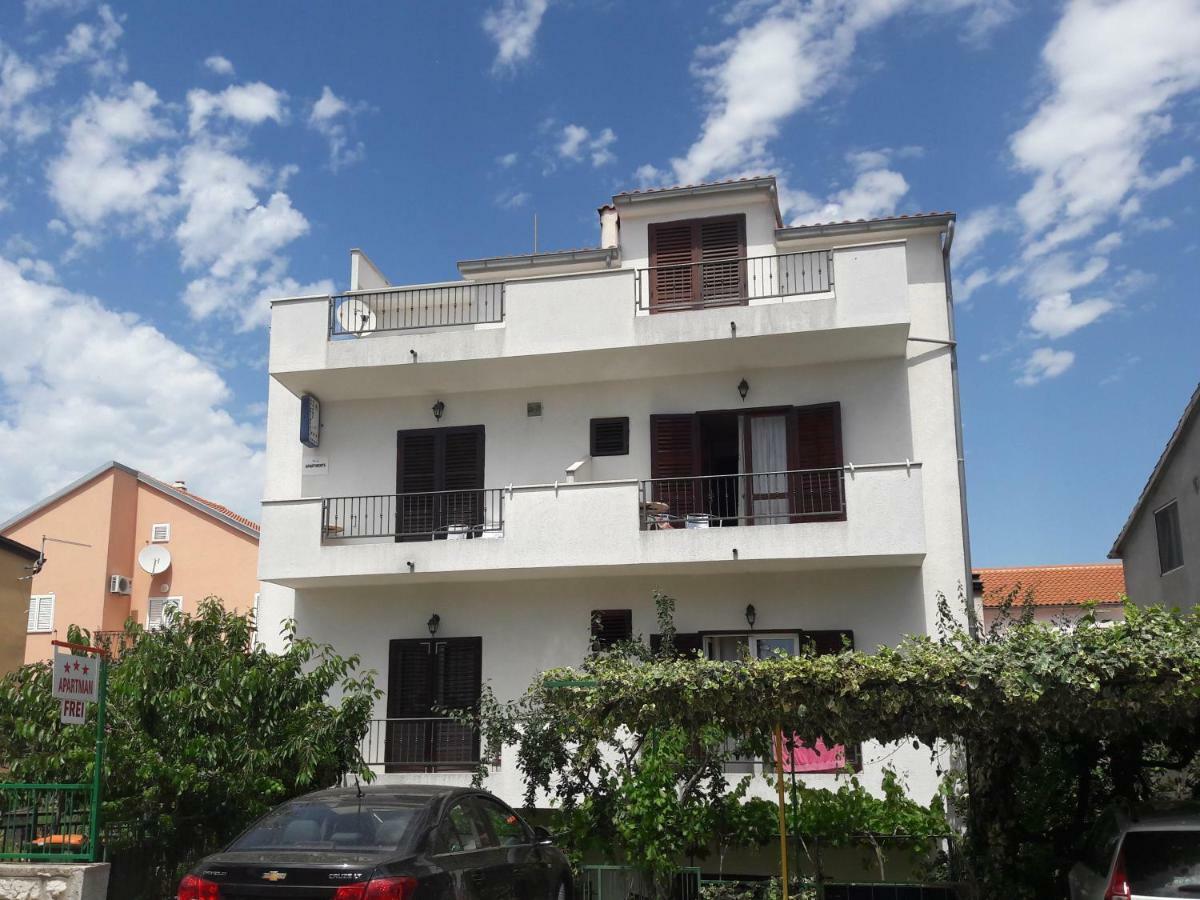 Apartments Lans Vodice Esterno foto
