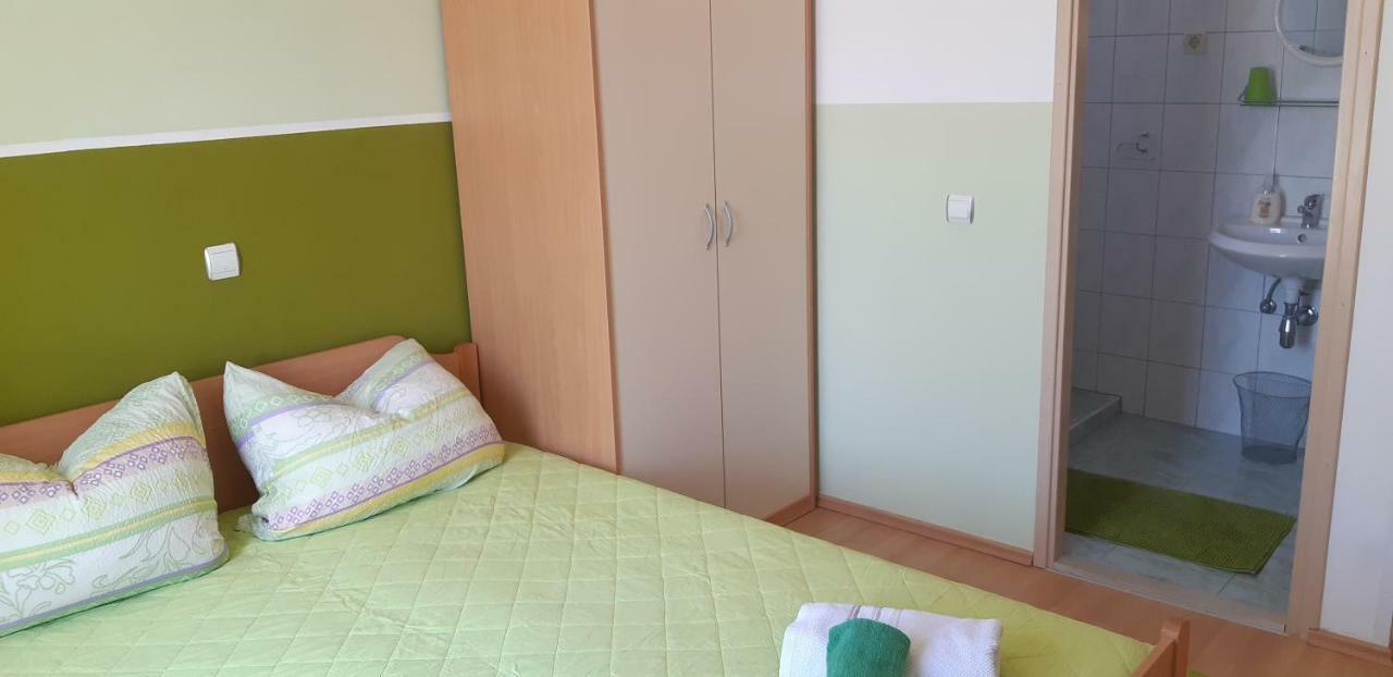 Apartments Lans Vodice Esterno foto