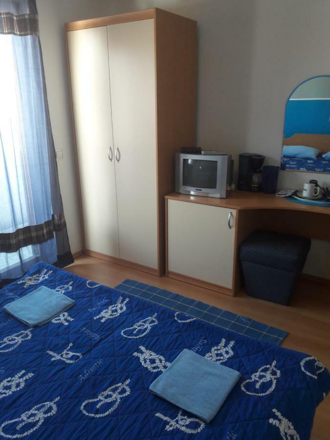 Apartments Lans Vodice Esterno foto