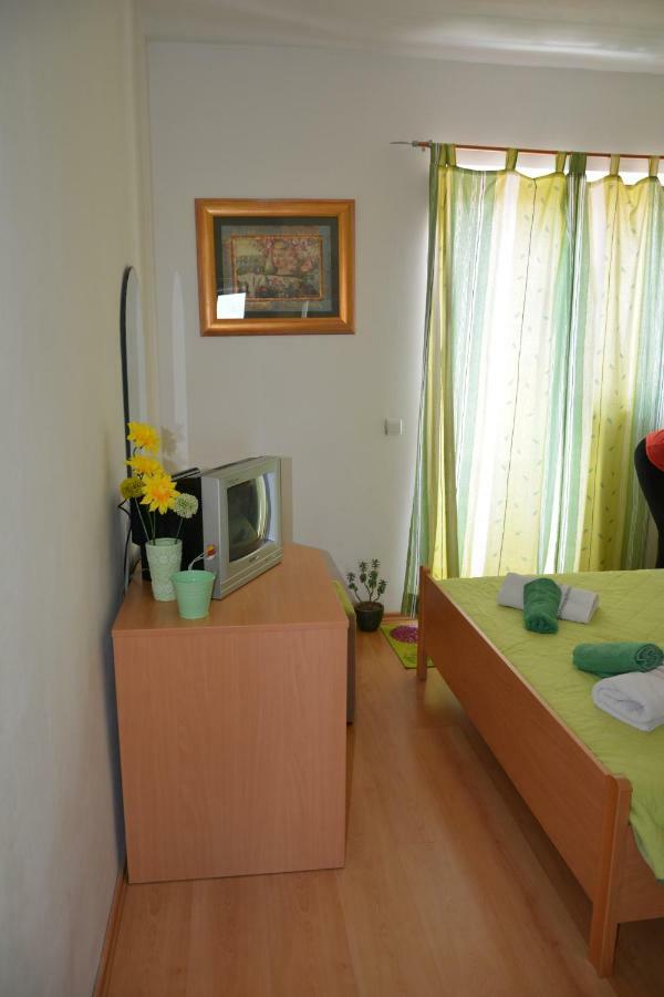 Apartments Lans Vodice Esterno foto