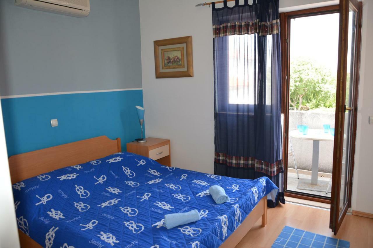 Apartments Lans Vodice Esterno foto