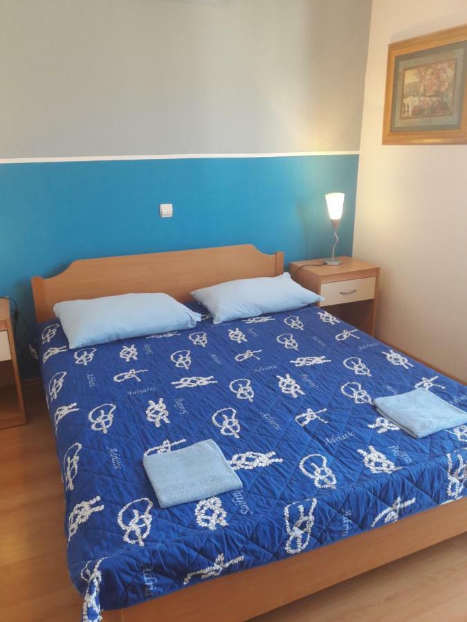 Apartments Lans Vodice Esterno foto