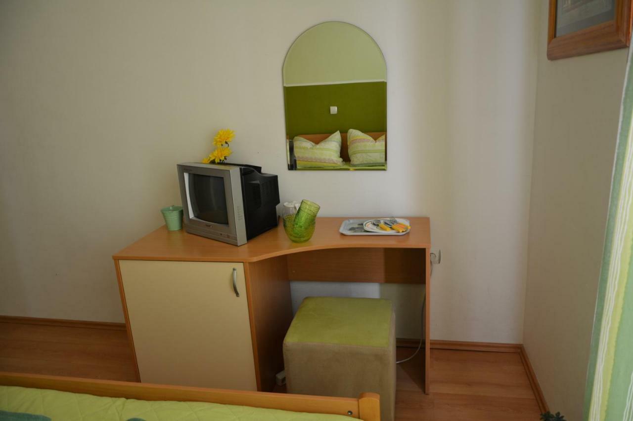 Apartments Lans Vodice Esterno foto